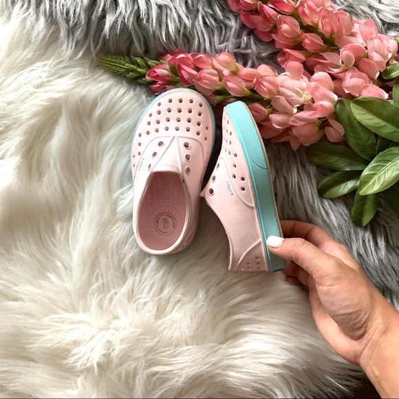 Native▪️Toddler C7 Miles Slip on Sandals. - Picture 2 of 7